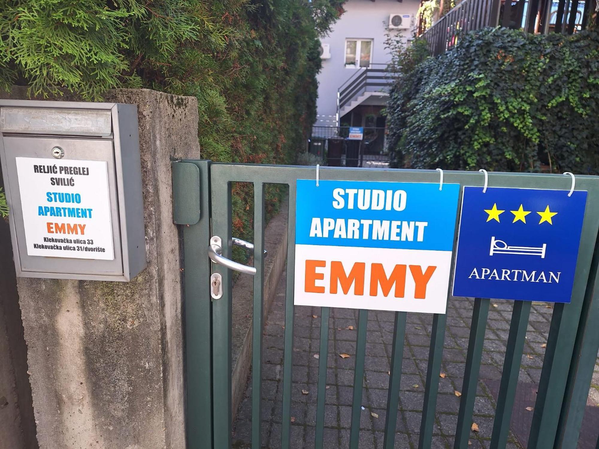 New Studio Apartment Emmy With Free Street Parking Zagreb Buitenkant foto